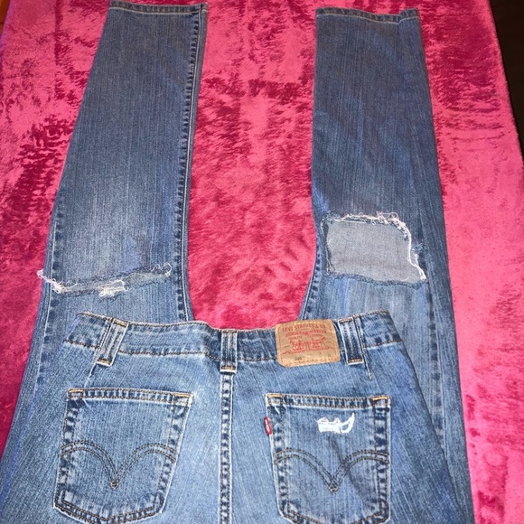 LEVIS BOOT CUT STRETCH DISTRESSED CUTOUT JEANSđź’•LOW RISE BOOT CUT. 6 MlS M - Picture 4 of 4
